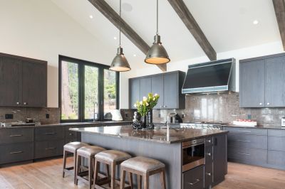 Get in Touch With an Expert Designer Today